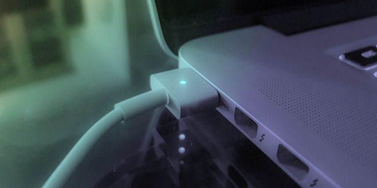 Home 12 Can I Leave My Laptop Plugged In Overnight?